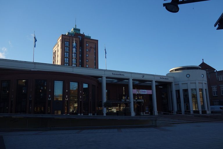 Theatervoorstelling in Theater De Oranjerie — Voorstellingen in Roermond