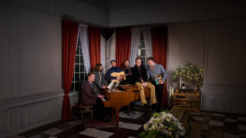 Bee Gees by Maincourse in Roermond